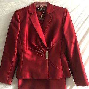 Tahari suit
